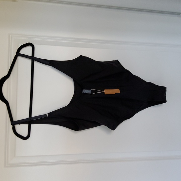 SKIMS Scoop Neck OnePiece Swimsuit 3X - Picture 14 of 16